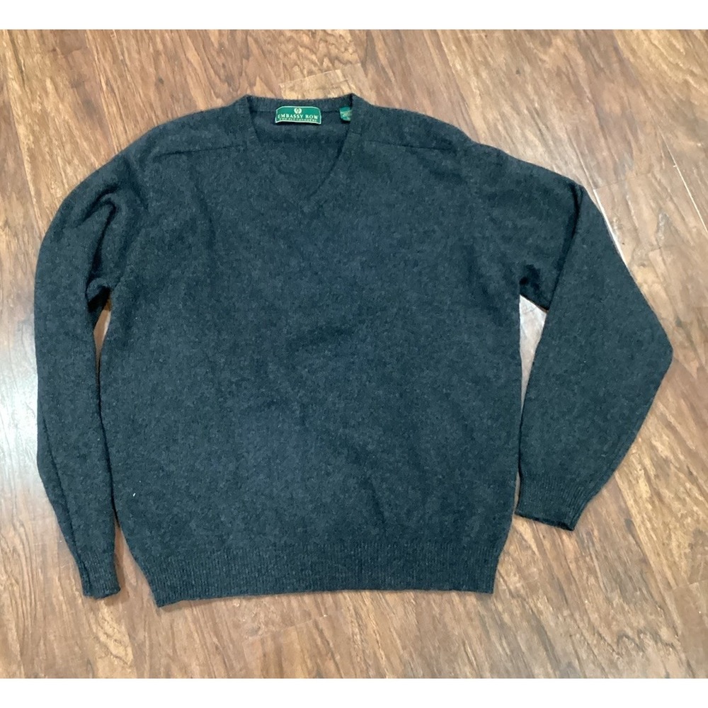Embassy Row Two-Ply Cashmere Sweater